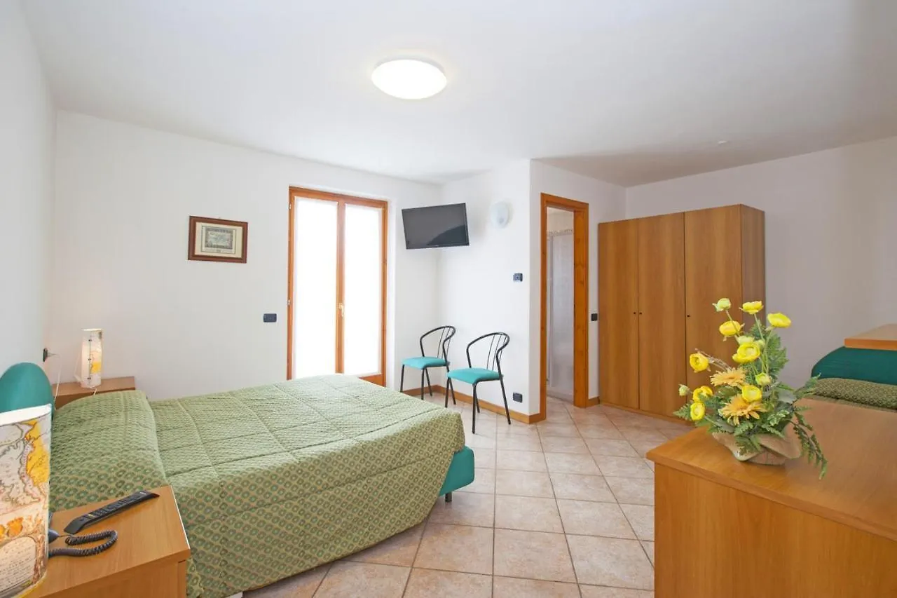 Hotel Max Meublè Castione della Presolana Italia