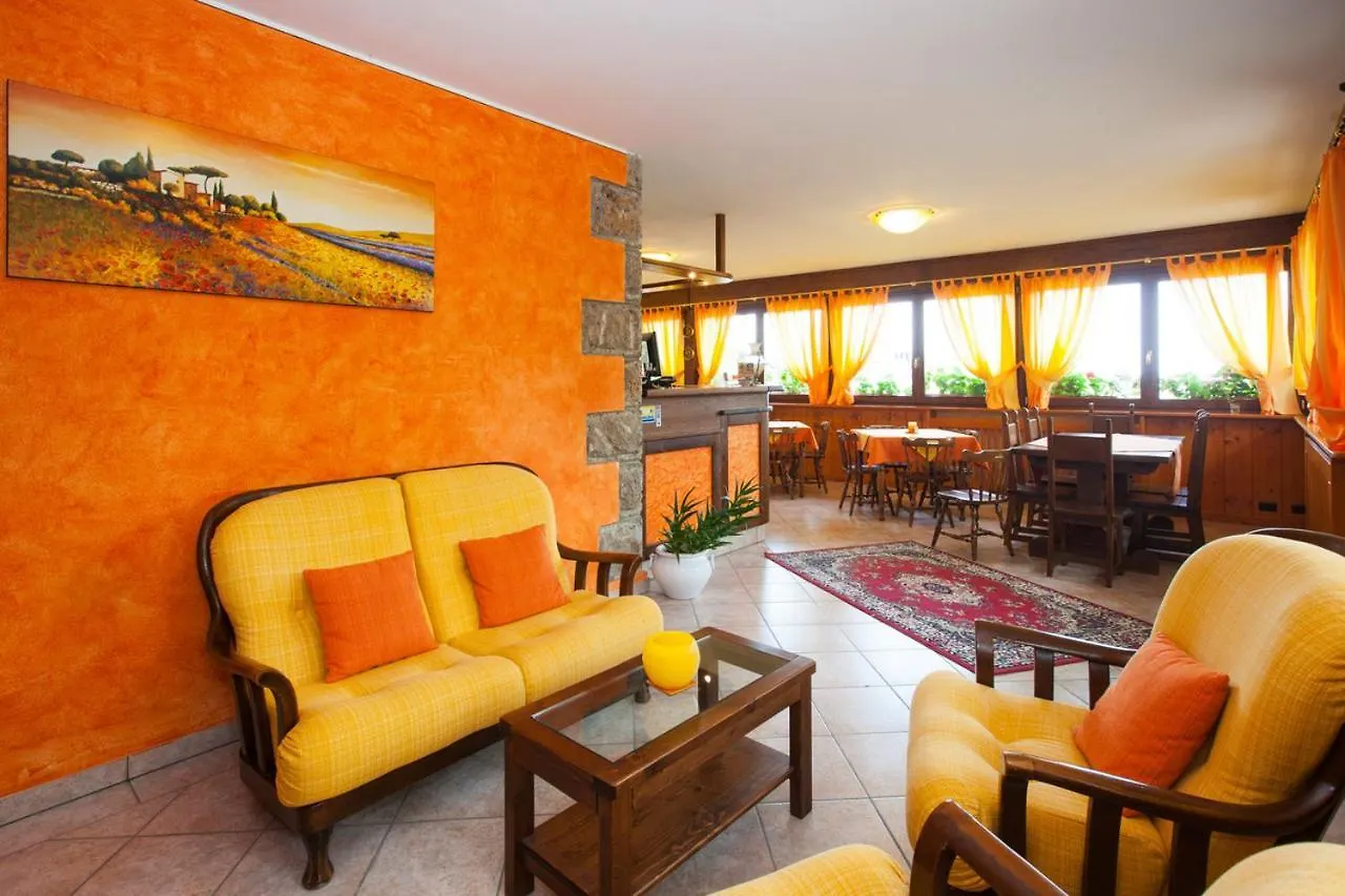 Hotel Max Meublè Castione della Presolana 3*,  Italia