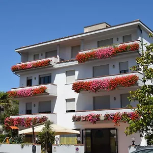 Orchidea Marina Aparthotel